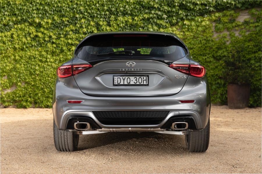  Infiniti Q30S 2.0t 2018 года  (AU) (фото 13 из 37)